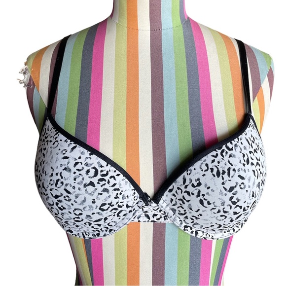 Bundle of 2 Cheetah Print/ Lace Bras Size  36B - Picture 2 of 5